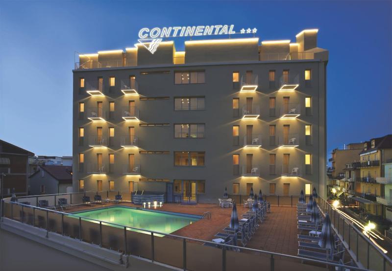 Hotel Continental & Residence กาบิชเชมาเร ภายนอก รูปภาพ